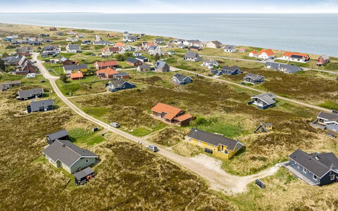 Hughe - 200M from the Sea