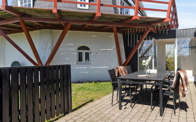 Fania - 500M from the Sea
