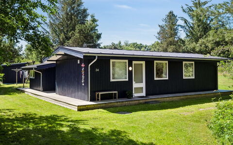 Aleta - 600M from the Sea: Casa, Casa, Puerta, Techo, Cabaña, Inmuebles, Jardín, Sombra, Vía Muerta, Yarda