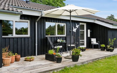 Caro - 900M from the Sea
