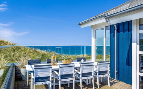Aster - 150M from the Sea: Azul, Silla, Sombra, Mueble Para Exteriores, Eco Hotel, Recurso, Porche, Cocina Y Comedor Mesa, Villa, Hotel