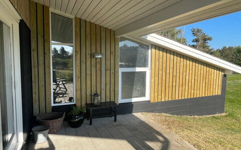 Hansen - 600M from the Sea