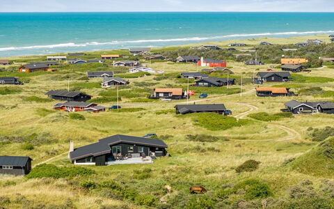 Senija - 334M from the Sea: Madera, Casa, Porche, Cubierta, Madera Dura, Techo, Manchas De Madera, Suelos De Madera, Eco Hotel