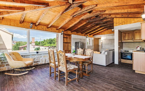 Villa Frane: Mueble, Propiedad, Silla, Ventana, Mesa, Madera, Encendiendo, Diseño De Interiores, Mueble Para Exteriores, Sombra