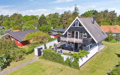 Eikka - 100M from the Sea