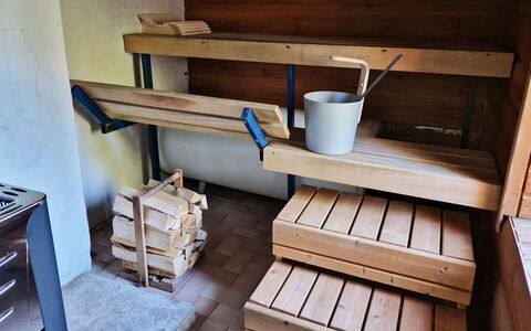 Villa Kataja: Madera, Cabaña, Manchas De Madera, Madera Dura, Cuarto De Troncos, Tablón, Techo, Material Natural, Maderas, Edificios Del Jardín