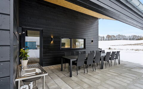 Marinus - 800M from the Sea: Techo, Casa, Puerta, Cabaña, Sombra, Vía Muerta, Yarda, Inmuebles, Patio Interior