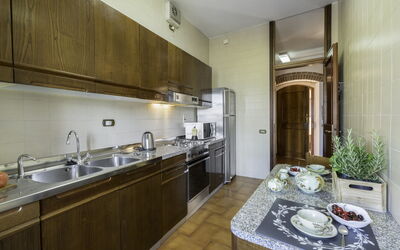 Casa Martina, Piazza Delle Erbe, San Gimignano