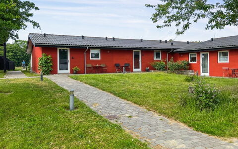 Niyazi - 6Km from the Sea: Madera, Techo, Arquitectura, Casa, Casa, Cabaña, Vía Muerta, Madera Dura, Pendiente, Inmuebles