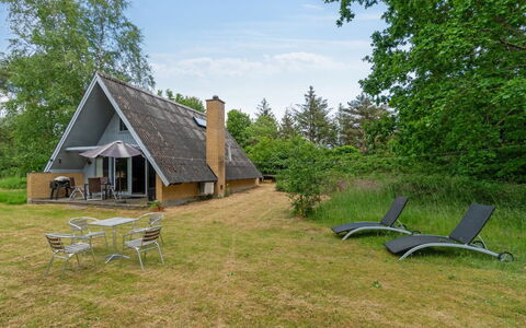 Tine - 600M from the Sea: Madera, Techo, Arquitectura, Casa, Casa, Cabaña, Vía Muerta, Madera Dura, Pendiente, Inmuebles