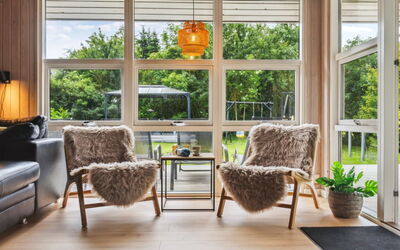 Jorinde - 1Km from the Sea