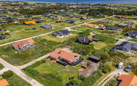 Elviira - 600M from the Sea: Hierba, Pradera, Paisaje, Ecorregión, Llanura, Planta De La Comunidad, El Terreno Del Lote, Mueble Para Exteriores, Pradera, Shrubland