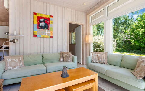 Dagny - 100M from the Sea: Diseño De Interiores, Piso, Suelo, Mueble, Sofá, Madera, Techo, Sala, Habitación, Encendiendo