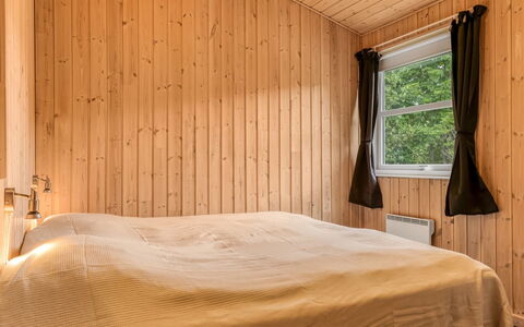 Felina - from the Sea: Madera, Habitación, Piso, Suelo, Cama, Diseño De Interiores, Techo, Habitación, Madera Dura, Manchas De Madera