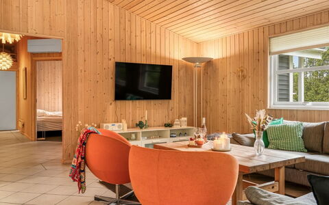 Felina - from the Sea: Diseño De Interiores, Mueble, Piso, Suelo, Madera, Techo, Lámpara, Encendiendo, Habitación, Sala