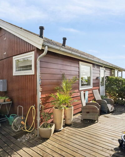 Anselmi - 25M from the Sea
