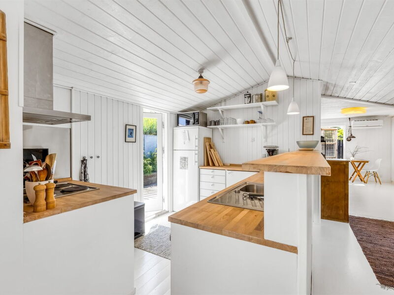 Anouk - 500M from the Sea