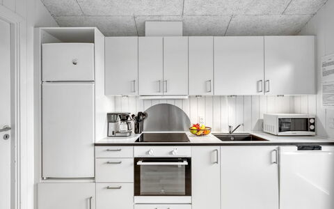 Antonelle - from the Sea: Mueble, Diseño De Interiores, Piso, Suelo, Techo, Habitación, Silla, Mesa, Departamento, Cocina Y Comedor Mesa
