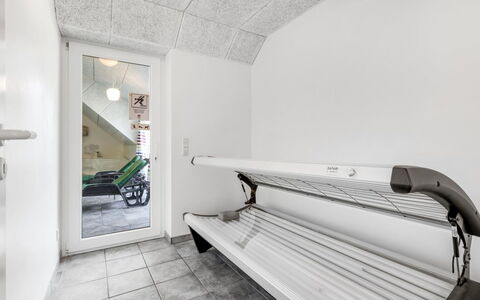 Hera: Techo, Piso, Suelo, Diseño, Cama, Habitación, La Luz Del Día, Hotel
