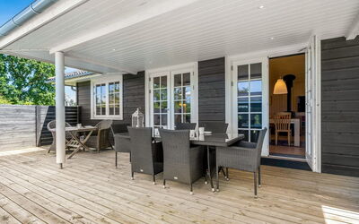Felicia - 350M from the Sea