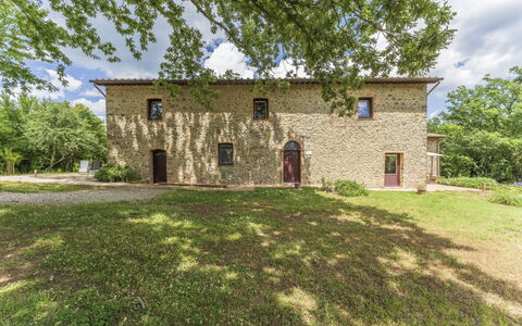 Le Casaline Di Sopra, Massa Marittima: Planta, Cielo, Ventana, Edificio, Árbol, Nube, El Terreno Del Lote, Cabaña, Hierba, Paisaje