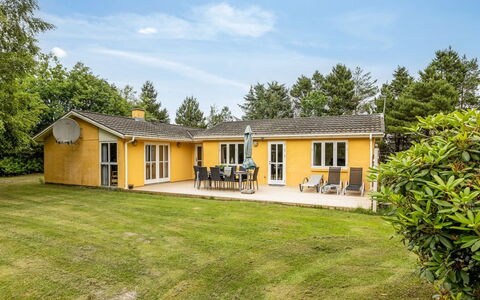 Ahnandia - 200M from the Sea