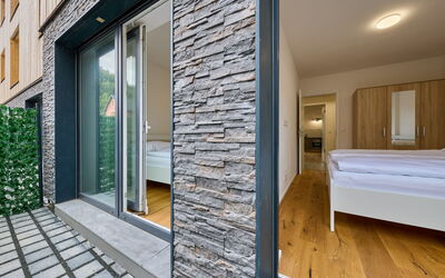 Alojamiento:&nbsp;Modern Mountain Terrace Retreat & Pets 40.1