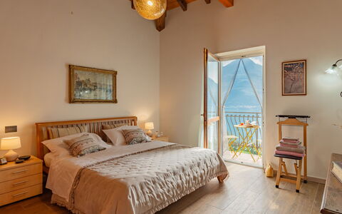 Home2Sunrise: Marco, Mueble, Propiedad, Ventana, Comodidad, Mesa, Madera, Azur, Edificio, Marco De La Cama