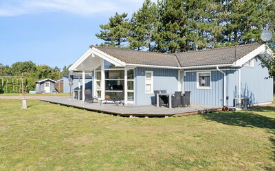 Ilsi - 275M from the Sea