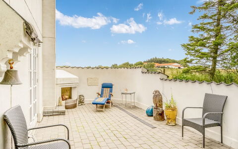 Ømunde - 1.8Km from the Sea: Azul, Arbusto, Cabaña, Cobertura Del Suelo, Jardín, Inmuebles, Sombra, Paisajismo, Casa De Campo, Eco Hotel
