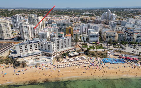 Excellent Seafront & Seaview: Ciudad, Departamento, Condominio, Área Metropolitana, Diseño Urbano, Playa, Mar, Rascacielos, Uso Mixto