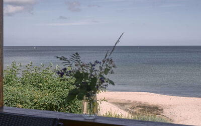 Stille - 10M from the Sea