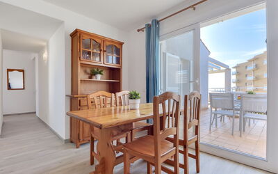 Alojamiento:&nbsp;Platja de Roses 900.3