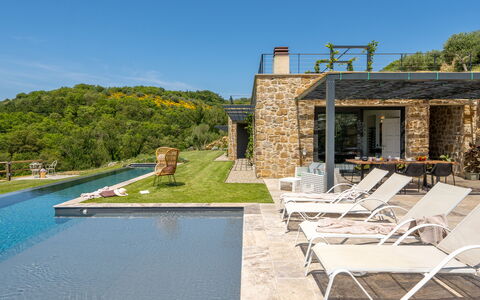 Villa Paradise: Agua, Cielo, Propiedad, Planta, Edificio, Silla, Paisaje Natural, Árbol, Ocio, Paisaje