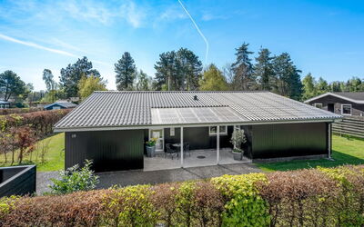 Ansine - 500M from the Sea