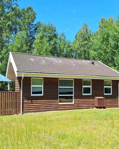 Emmie - 1.2Km from the Sea