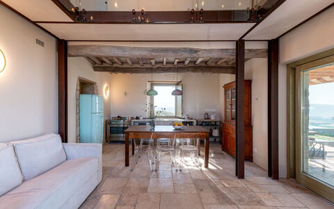 Oasi di Benessere Bio: Mesa, Mueble, Sofá, Madera, Edificio, Piso, Suelo, Salón, Silla, Sala