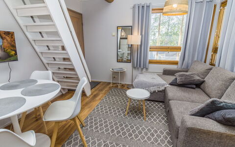 Rukaköngäs 27: Diseño De Interiores, Madera, Piso, Suelo, Mueble, Casa, Sala, Departamento, Habitación, Sofá