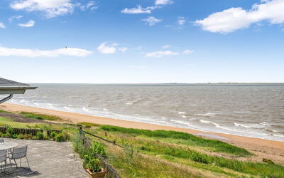 Evamaria - 10M from the Sea