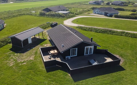 Winona - 600M from the Sea: 