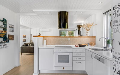 Josina - 1.3Km from the Sea