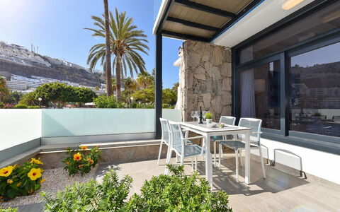 Morea Suites 1: Verde, Hoja, Planta, Árbol, Biome, Hierba, Ocio, Plantas Leñosas, Diseño Urbano, Tintes Y Sombras