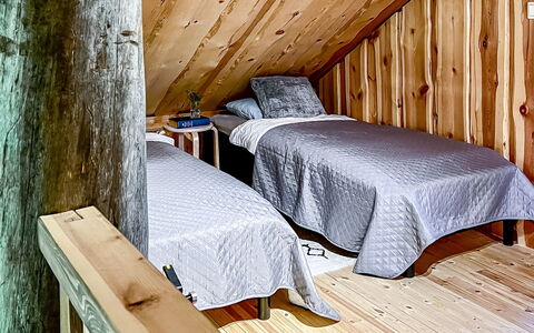 Ukkokelo: Mueble, Silla, Mueble Para Exteriores, Mesa, Madera, Mesa Al Aire Libre, Cocina Y Comedor Mesa, Sombra, Jardín, Paraguas