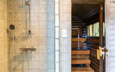 Villa Sirpia: Piso, Suelo, Material Compuesto, Arreglo De Tubería, Plomería, Manchas De Madera, Loseta, Madera Dura, Diseño, Baño
