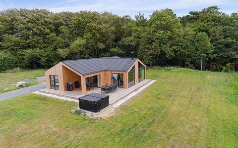 Wilgrib - 50M from the Sea: Madera, Techo, Arquitectura, Casa, Casa, Cabaña, Vía Muerta, Madera Dura, Pendiente, Inmuebles