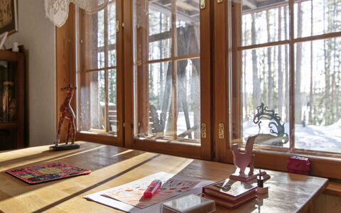 Tuohiniemi: Mueble, Madera, Diseño De Interiores, Piso, Suelo, Vaso, Mesa, Encendiendo, Comedor, Habitación