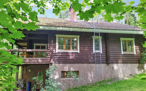 Tuohiniemi: Edificio, Madera, Casa, Cabaña, Casa, Arbusto, Área Rural, El Terreno Del Lote, Vía Muerta, Primavera