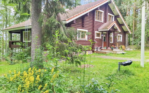 Tuohiniemi: Edificio, Madera, Casa, Cabaña, Casa, Techo, Arbusto, Área Rural, El Terreno Del Lote