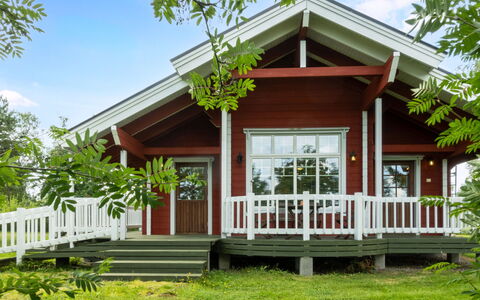 Mansikkaranta 3, Osittain Esteetön: Madera, Porche, Casa, Casa, Cabaña, Techo, Vía Muerta, Puerta, Casa De Campo, Inmuebles