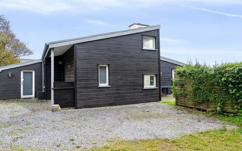 Nilson - 50M from the Sea: Hierba, Madera, Área Rural, Arbusto, Cabaña, Techo, Llanura, El Terreno Del Lote, Casa, Cobertura Del Suelo